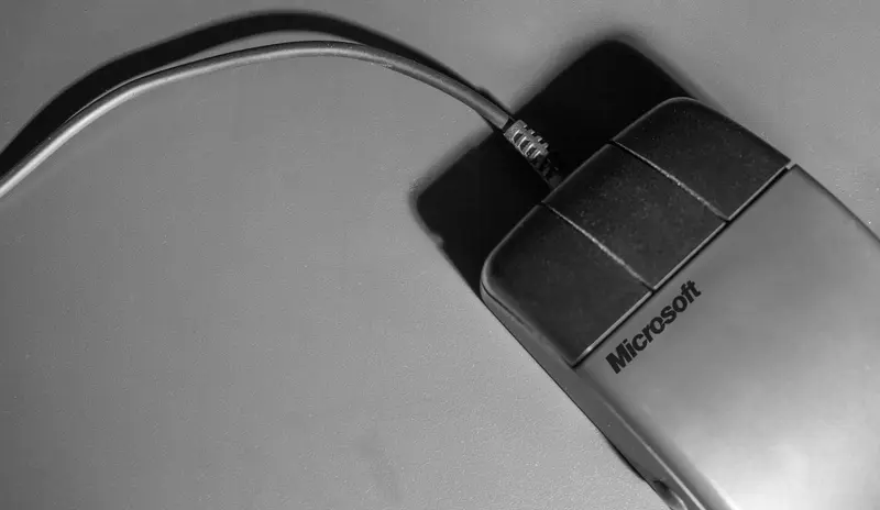 怀旧党的福音！有人把Windows 95壁纸升级成4K高清了插图2