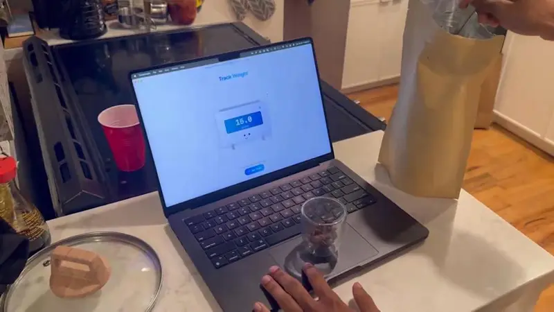 把 MacBook 触控板变秤？这款开源工具TrackWeight 挖掘 Force Touch 的隐藏技能插图1